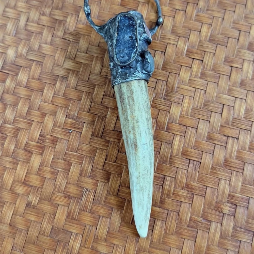 Unique Antler Pendant Necklace - Picture 4 of 4